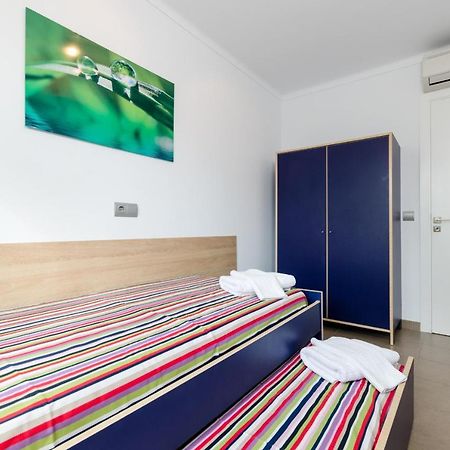Yourhouse Estel 阿尔库迪亚港 外观 照片